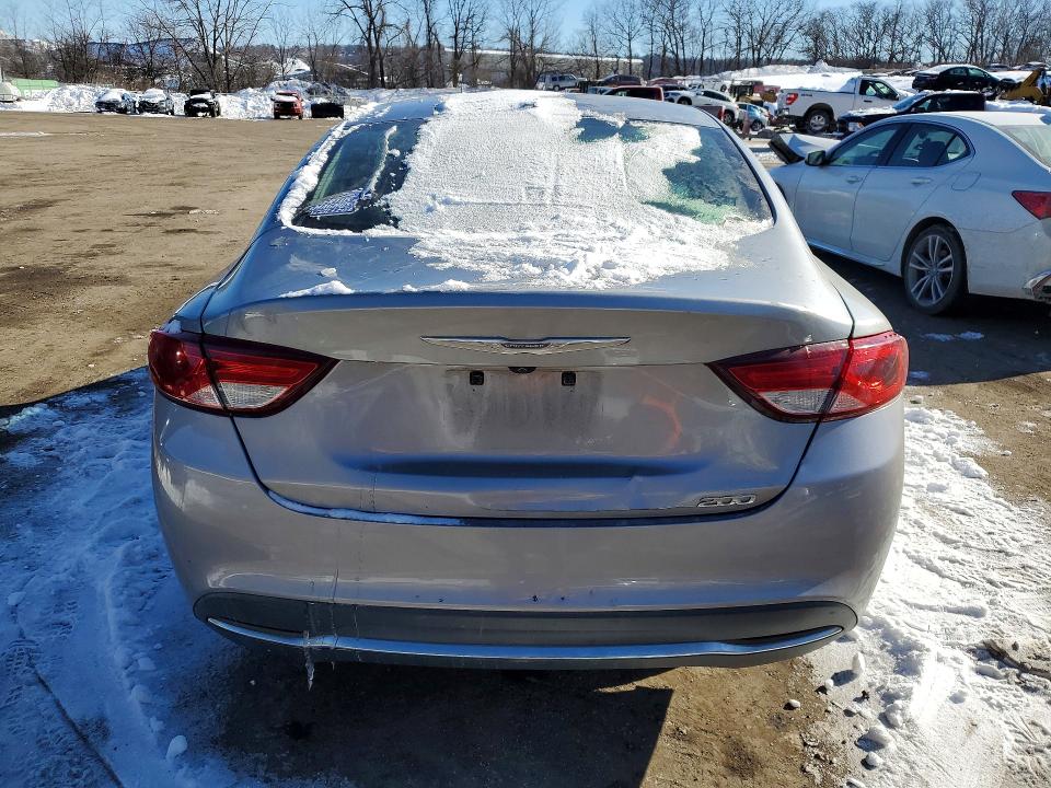 Photo 6 from auction – 2015 CHRYSLER 200 LIMITE with VIN 1C3CCCAB1FN734605