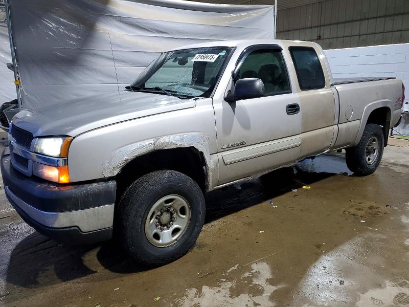 CHEVROLET SILVERADO 2004 with VIN 1GCHK29U64E268252 - Photo from auction