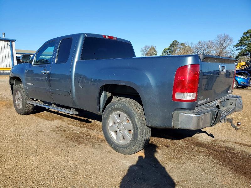 صورة رقم 2 من المزاد - 2010 GMC SIERRA C15 مع VIN 1GTSCUEA8AZ176431