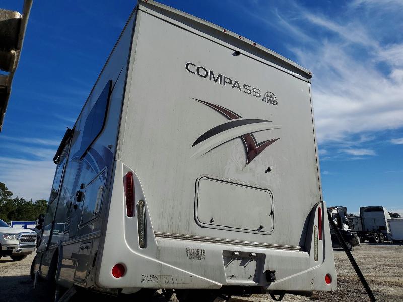 Foto 2 de la subasta – 2023 FORD TRANSIT T con VIN 1FDRU8PG8NKA72097