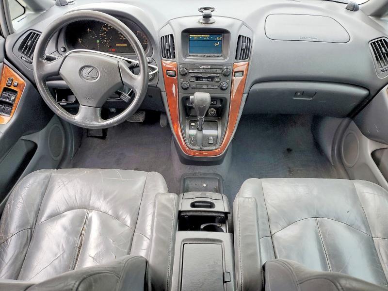 Photo 8 from auction – 2000 LEXUS RX 300 with VIN JT6HF10U1Y0155606