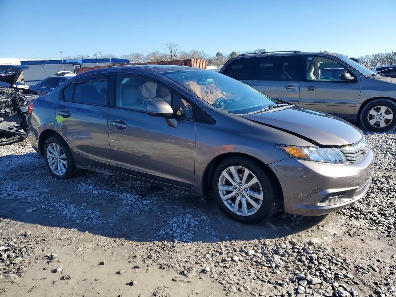Photo 4 from auction – 2012 HONDA CIVIC EXL with VIN 2HGFB2F94CH516742