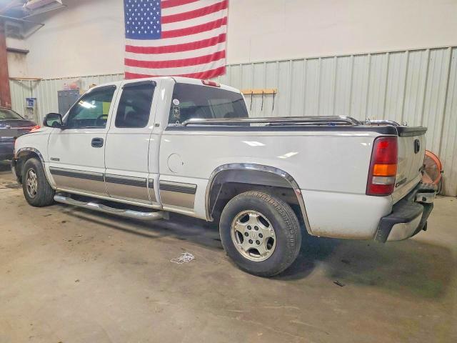 Photo 2 from auction – 2001 CHEVROLET SILVERADO with VIN 2GCEC19T811356153