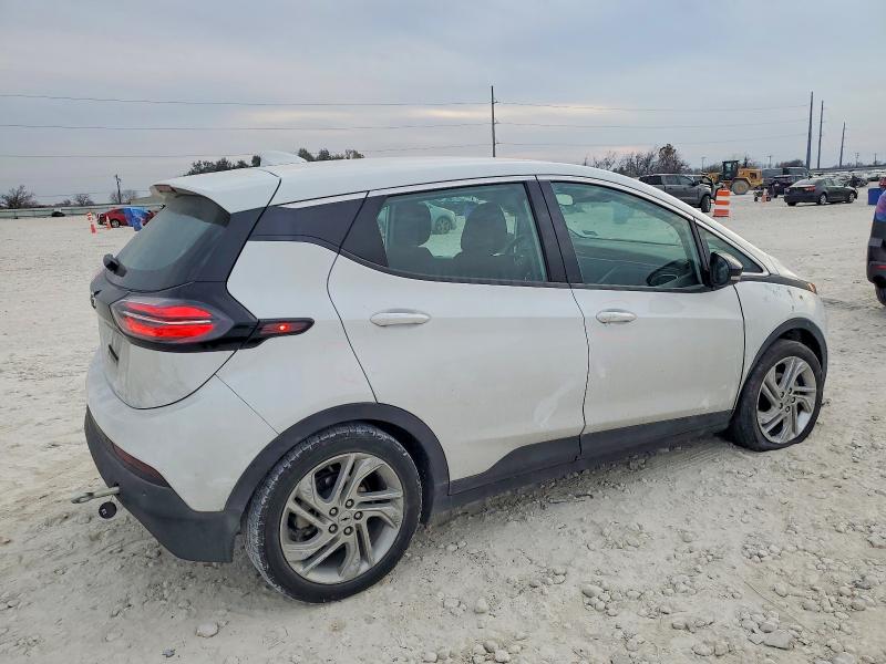 Photo 3 from auction – 2023 CHEVROLET BOLT EV 1L with VIN 1G1FW6S07P4177701
