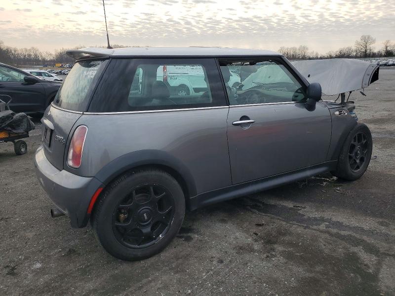 Photo 3 from auction – 2002 MINI COOPER S with VIN WMWRE33442TD51648