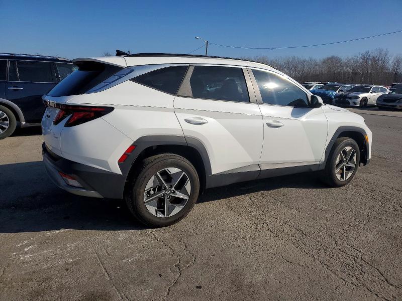 Photo 3 from auction – 2025 HYUNDAI TUCSON with VIN 5NMJBCDE2SH462276