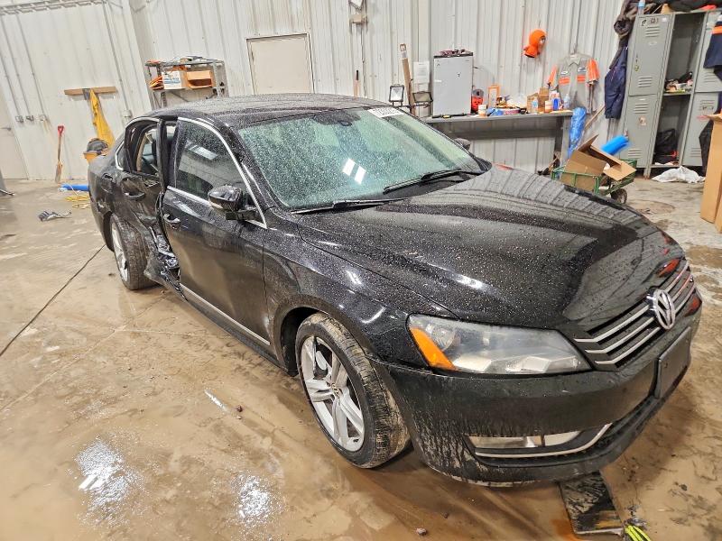 Photo 4 from auction – 2015 VOLKSWAGEN PASSAT with VIN 1VWCS7A30FC078212
