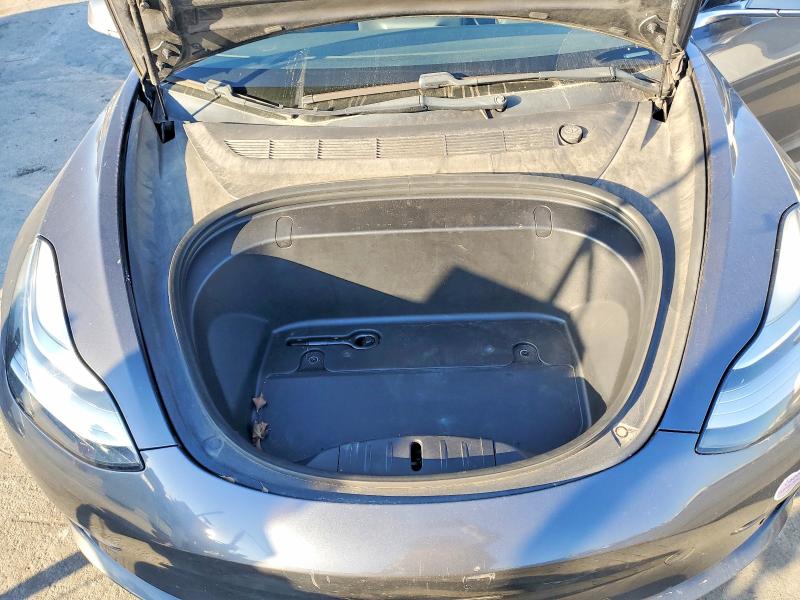 Photo 11 from auction – 2019 TESLA MODEL 3 with VIN 5YJ3E1EA3KF411354