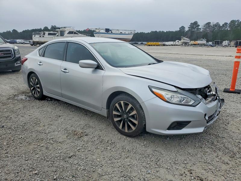 Photo 4 from auction – 2018 NISSAN ALTIMA 2.5 with VIN 1N4AL3AP1JC239569