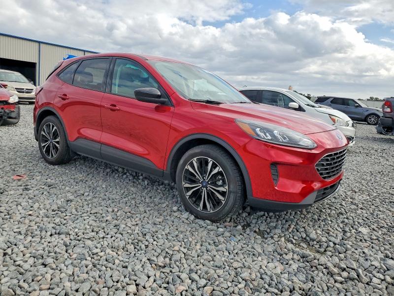 Photo 4 from auction – 2022 FORD ESCAPE with VIN 1FMCU0G63NUB02898
