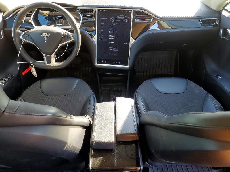 Photo 8 from auction – 2013 TESLA MODEL S with VIN 5YJSA1CG6DFP08040