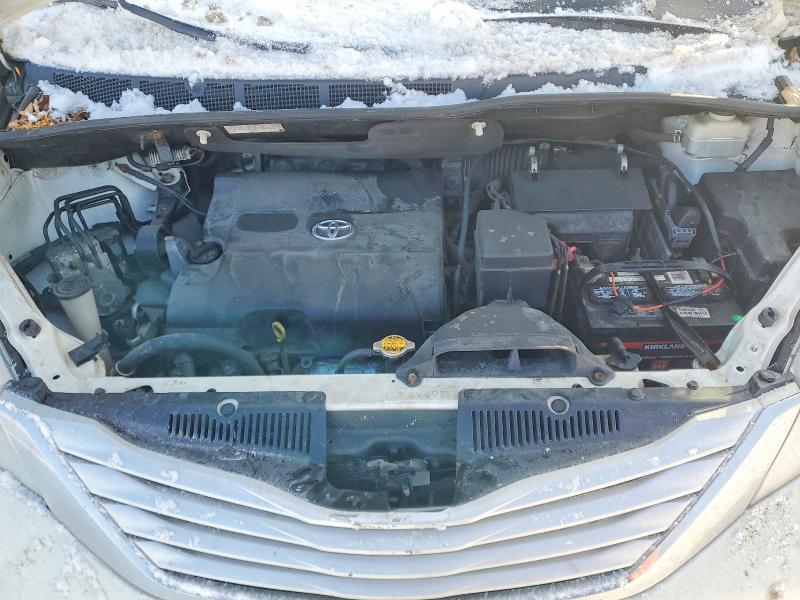 Photo 12 from auction – 2014 TOYOTA SIENNA XLE with VIN 5TDDK3DC2ES076793