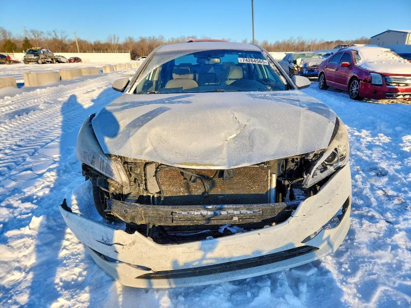 Photo 5 from auction – 2016 HYUNDAI SONATA with VIN 5NPE24AF6GH334217