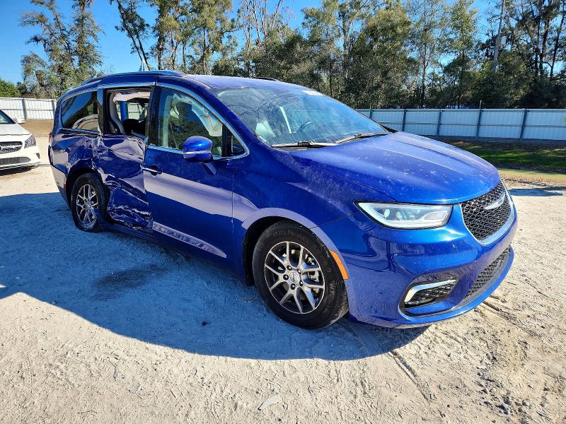 Photo 4 from auction – 2021 CHRYSLER PACIFICA with VIN 2C4RC1BGXMR589326