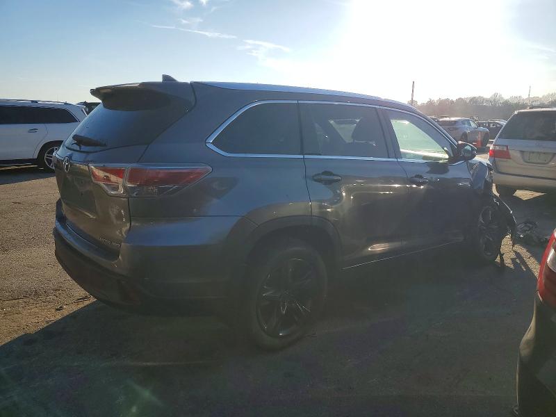 Photo 3 from auction – 2014 TOYOTA HIGHLANDER with VIN 5TDDKRFH5ES032105