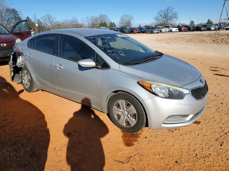 Photo 4 from auction – 2015 KIA FORTE LX with VIN KNAFK4A60F5338537