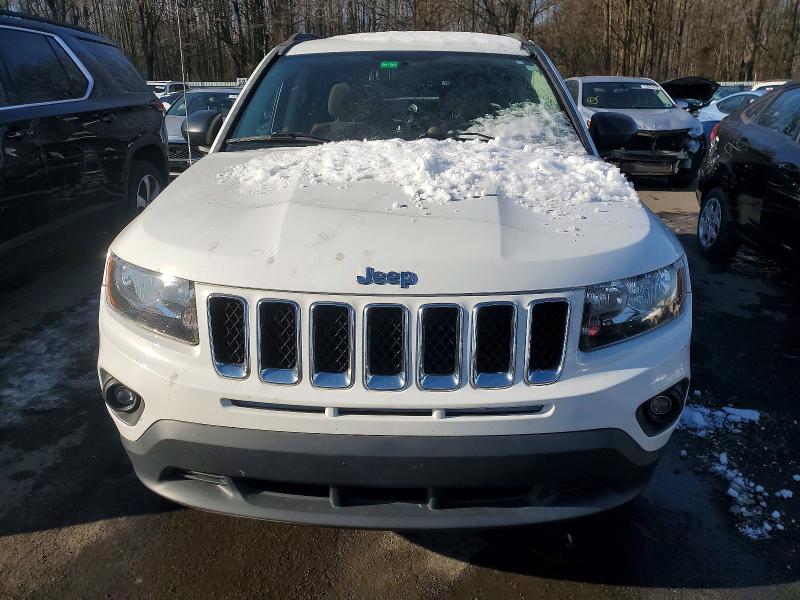 Photo 5 from auction – 2015 JEEP COMPASS SP with VIN 1C4NJCBA5FD143697