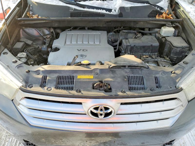 Photo 12 from auction – 2011 TOYOTA HIGHLANDER with VIN 5TDBK3EH4BS080020