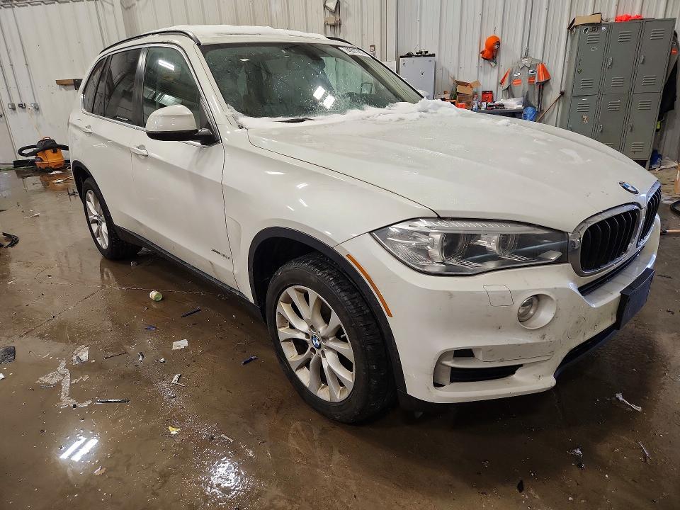 Photo 4 from auction – 2016 BMW X5 XDRIVE3 with VIN 5UXKR0C5XG0P28553