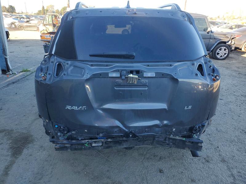 Photo 6 from auction – 2018 TOYOTA RAV4 LE with VIN 2T3ZFREV6JW457245
