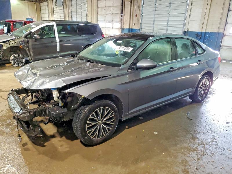 VOLKSWAGEN JETTA 2019 with VIN 3VWCB7BU6KM132578 - Photo from auction