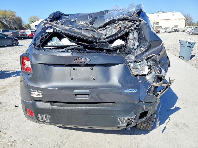 Photo 6 from auction – 2022 JEEP RENEGADE with VIN ZACNJDB14NPN97152