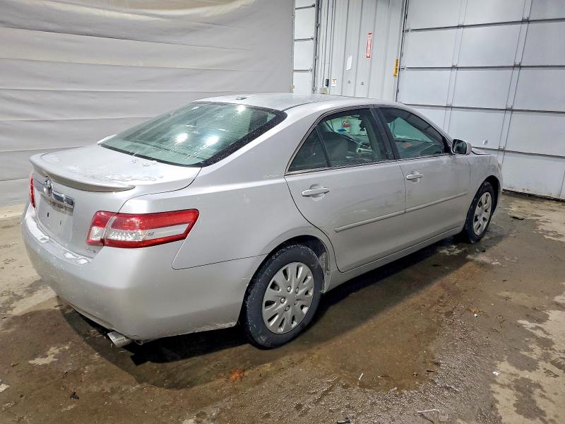 Zdjęcie 3 z aukcji – 2011 TOYOTA CAMRY BASE z VIN 4T1BF3EK7BU218169