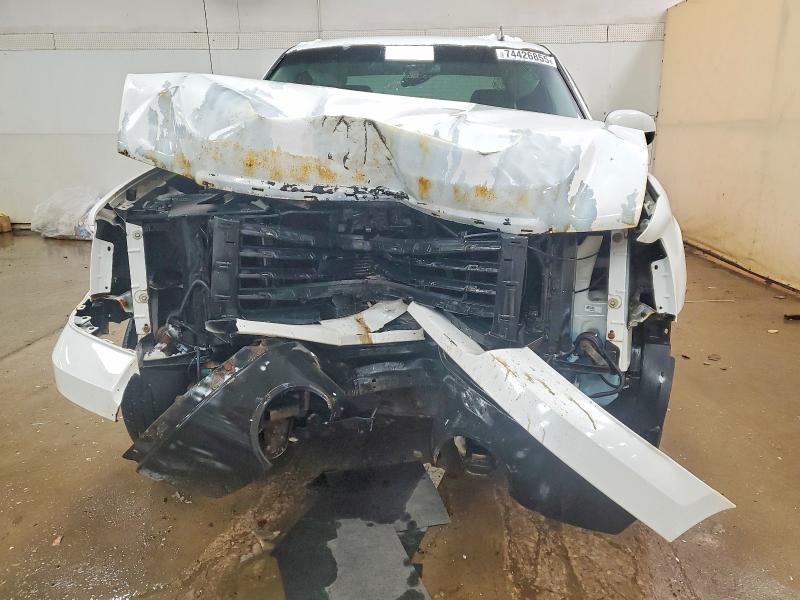 Photo 5 from auction – 2011 GMC SIERRA with VIN 1GTR2VE32BZ305631