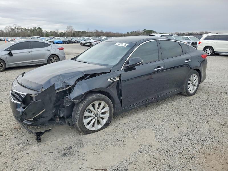 KIA OPTIMA 2017 with VIN 5XXGU4L35HG166489 - Photo from auction