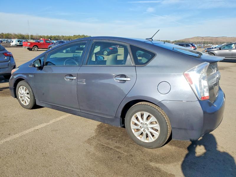 Photo 2 from auction – 2012 TOYOTA PRIUS PLUG with VIN JTDKN3DP9C3019619