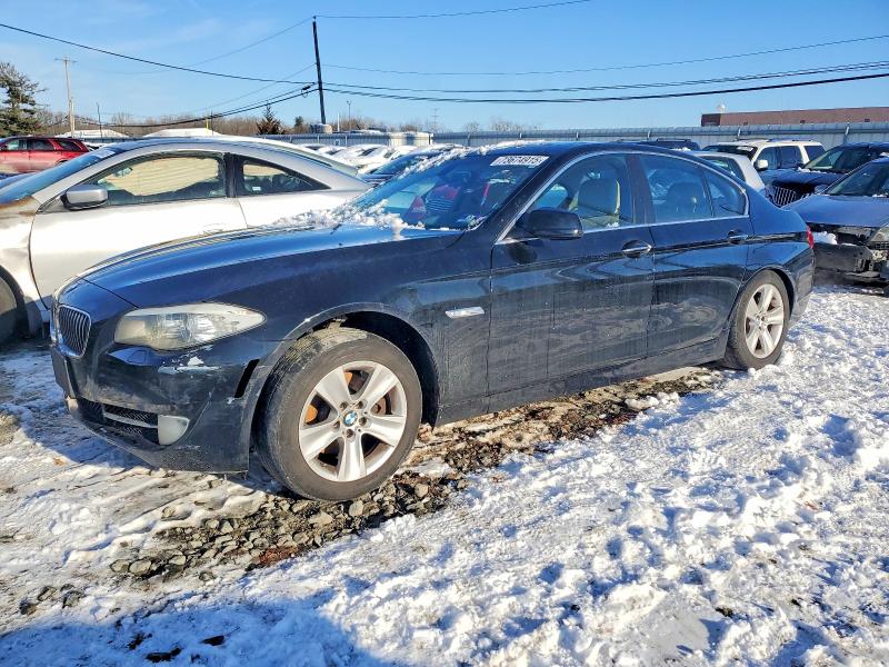 BMW 528 XI 2013 with VIN WBAXH5C58DD111080 - Photo from auction