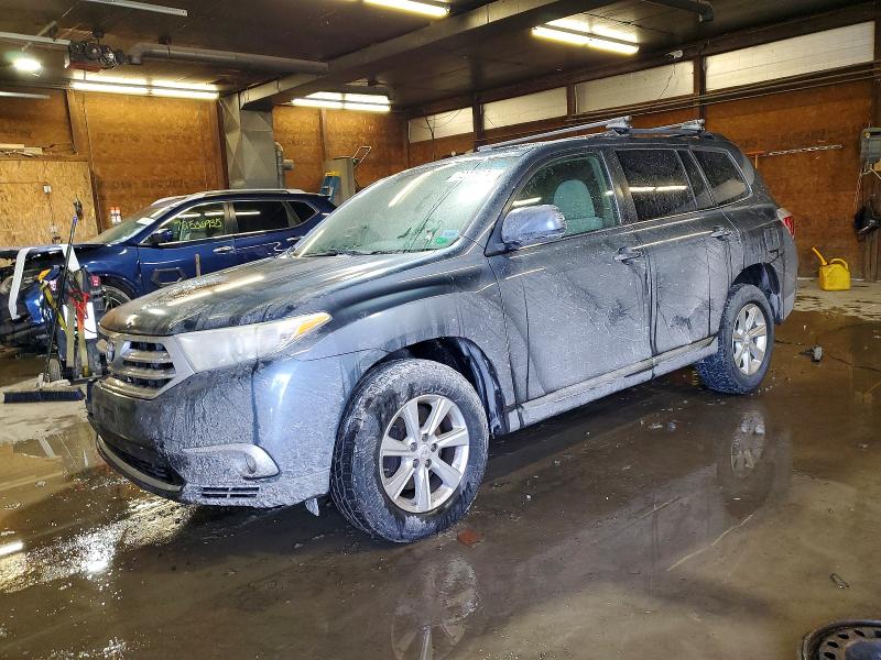 TOYOTA HIGHLANDER 2011 with VIN 5TDBK3EH8BS077251 - Photo from auction