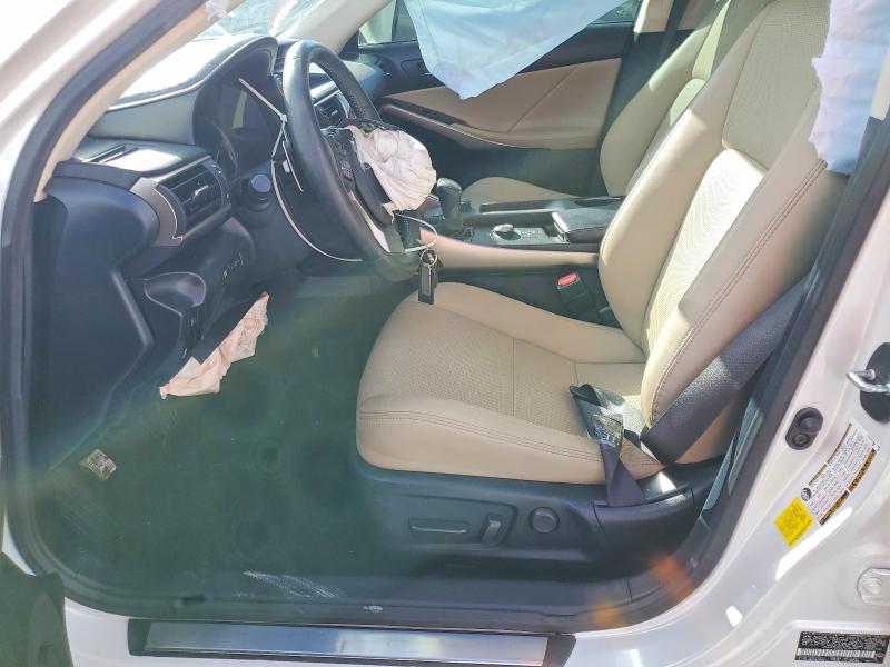 Photo 7 from auction – 2020 LEXUS IS 300 with VIN JTHAA1D22L5106782