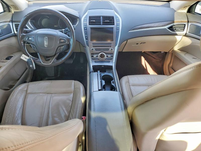Photo 8 from auction – 2017 LINCOLN MKZ SELECT with VIN 3LN6L5D90HR624752