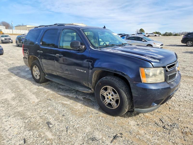 Photo 4 from auction – 2008 CHEVROLET TAHOE with VIN 1GNFC13C68J174889