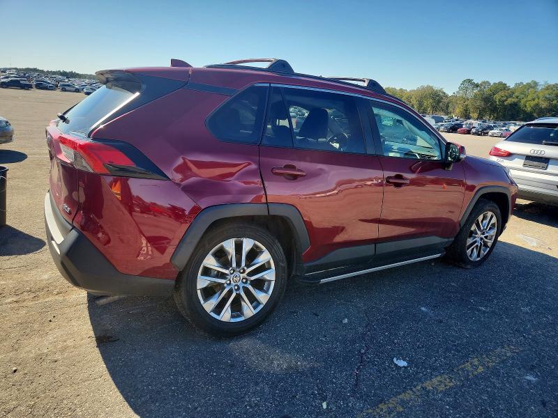 Photo 3 from auction – 2021 TOYOTA RAV4 with VIN 2T3C1RFV1MW138374
