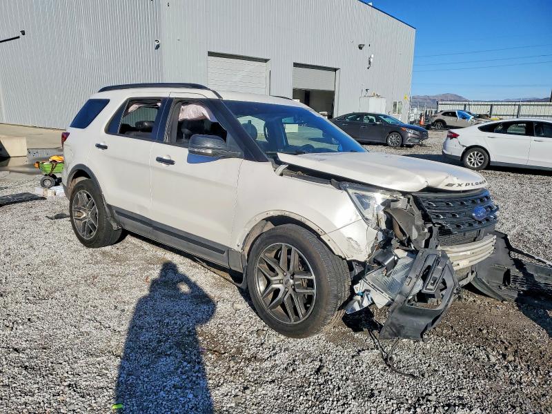 Photo 4 from auction – 2016 FORD EXPLORER with VIN 1FM5K8GT2GGC34295
