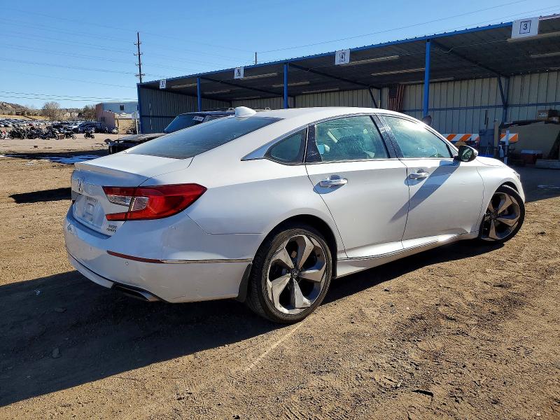 Photo 3 from auction – 2018 HONDA ACCORD with VIN 1HGCV2F97JA051850