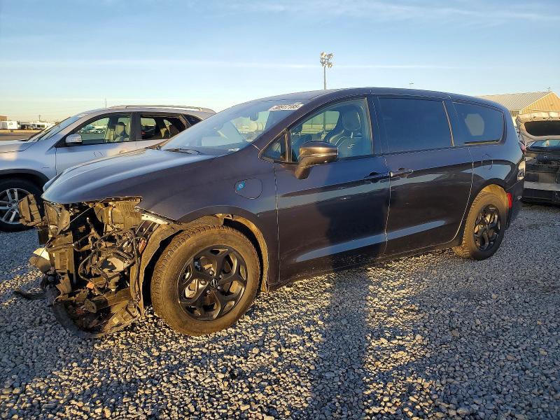 CHRYSLER PACIFICA 2022 with VIN 2C4RC1S79NR100612 - Photo from auction
