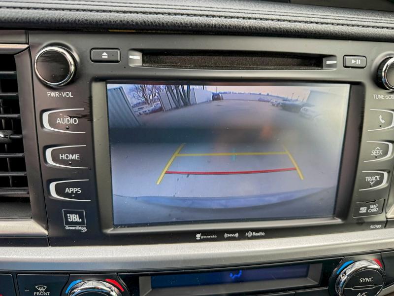 Photo 11 from auction – 2018 TOYOTA HIGHLANDER with VIN 5TDYZRFHXJS243386