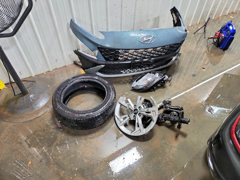 Photo 12 from auction – 2022 HYUNDAI KONA SEL with VIN KM8K3CAB8NU841674