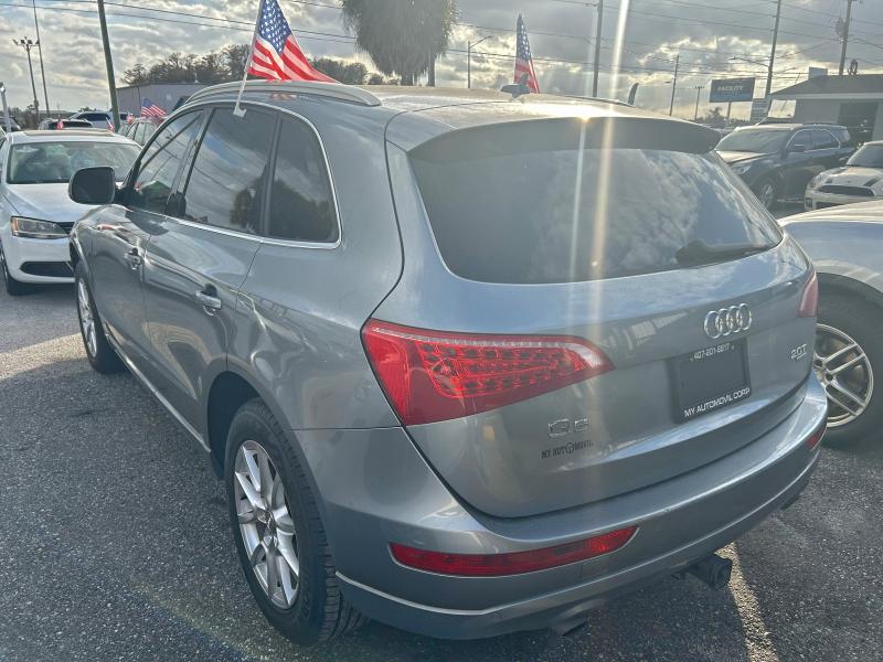 Zdjęcie 3 z aukcji – 2011 AUDI Q5 PREMIUM z VIN WA1LFAFP8BA038685