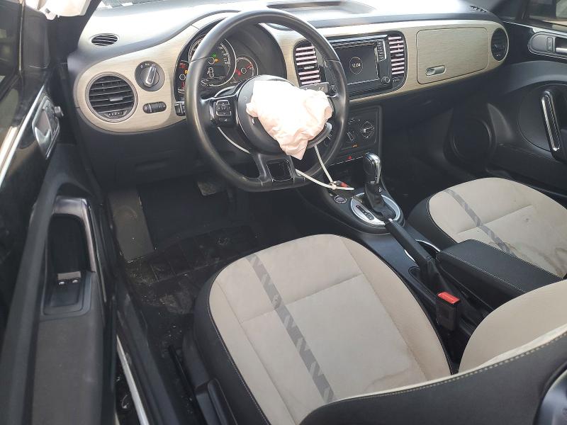Photo 8 from auction – 2018 VOLKSWAGEN BEETLE with VIN 3VWFD7AT4JM705749