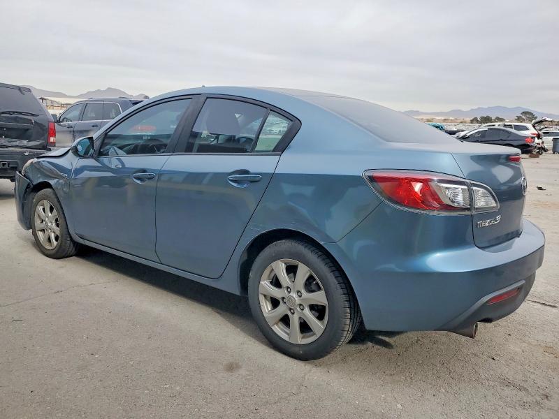 Photo 2 from auction – 2011 MAZDA 3 I with VIN JM1BL1VG5B1412939
