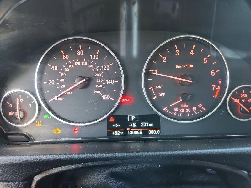 Photo 9 from auction – 2017 BMW 320 I with VIN WBA8E1G30HNU16992