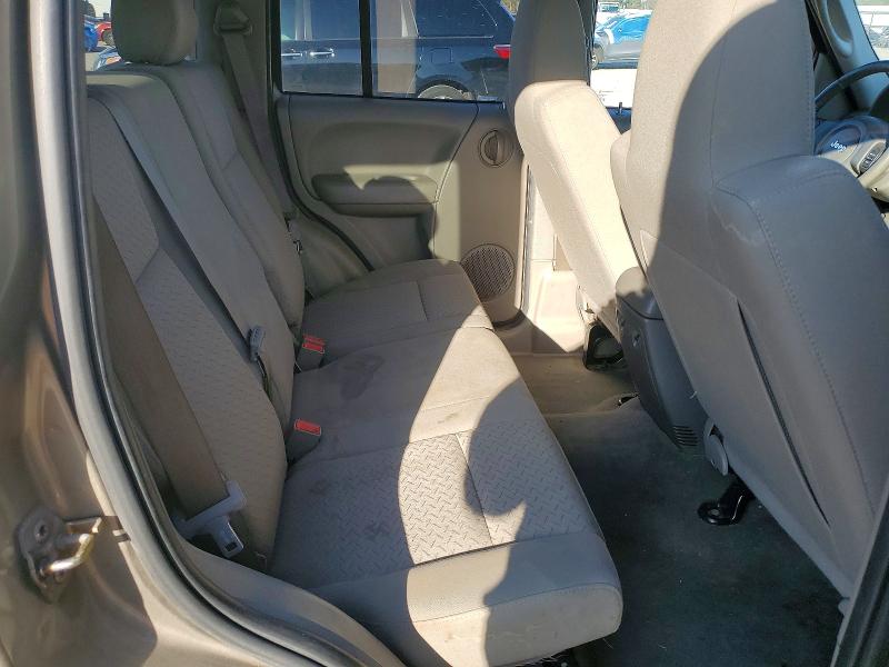 Photo 11 from auction – 2005 JEEP LIBERTY RE with VIN 1J4GL38K25W640867