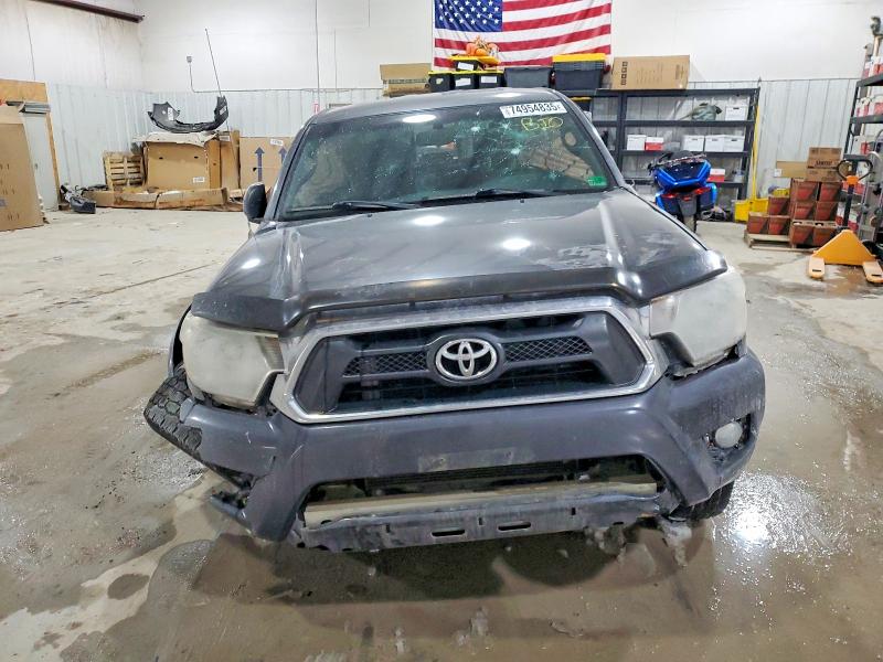 Photo 5 from auction – 2013 TOYOTA TACOMA DOU with VIN 3TMLU4EN9DM108570
