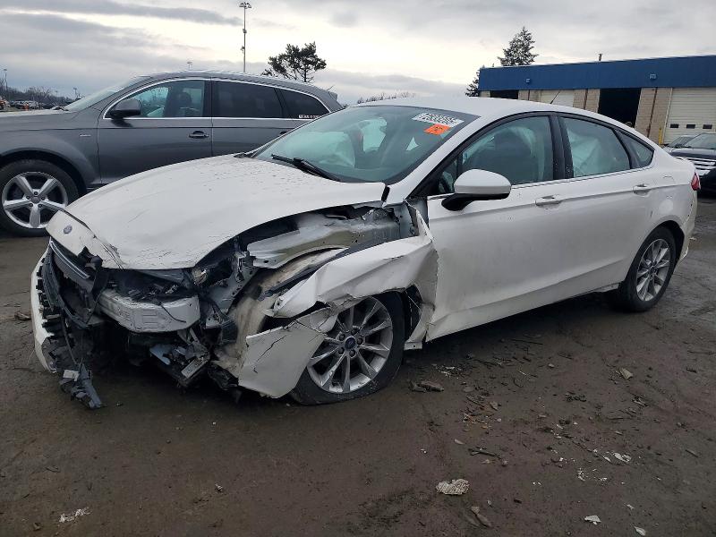 FORD FUSION 2017 with VIN 3FA6P0H7XHR222201 - Photo from auction