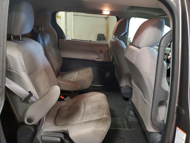 Photo 11 from auction – 2021 TOYOTA SIENNA LE with VIN 5TDBRKEC8MS025485