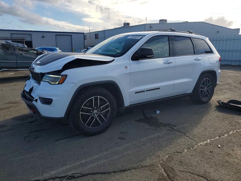 JEEP GRAND CHER 2018 with VIN 1C4RJFLT0JC267992 - Photo from auction